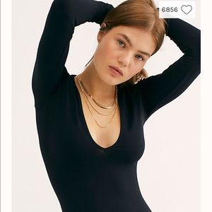 Free People Deep V shirt in Black